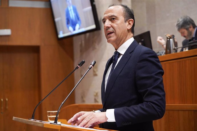 El consejero de Sanidad del Gobierno de Aragón, José Luis Bancalero Flores.