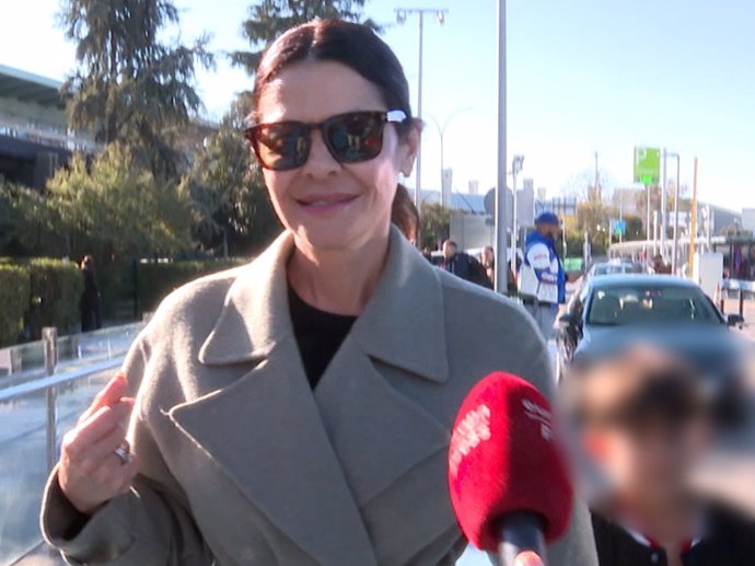 María José Suárez llega a Madrid con su hijo tras una semana de vacaciones en Punta Cana