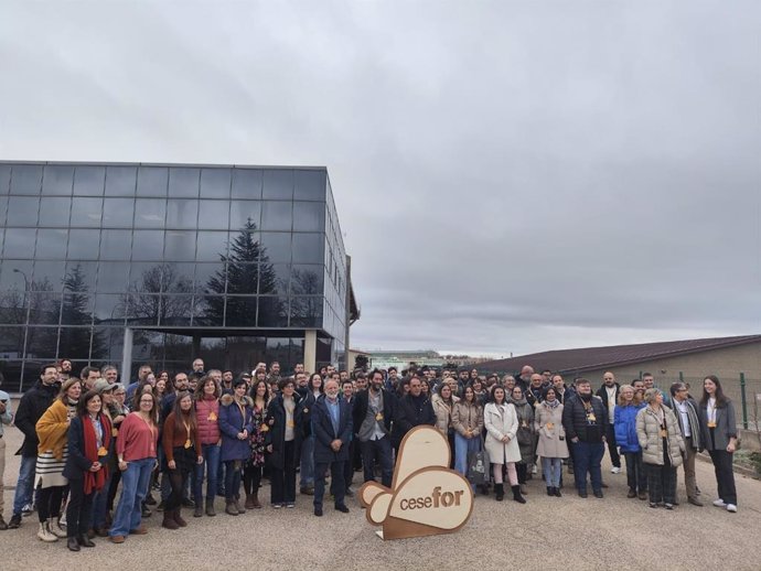 Foto de familia de los participantes en el encuentro de Cesefor.