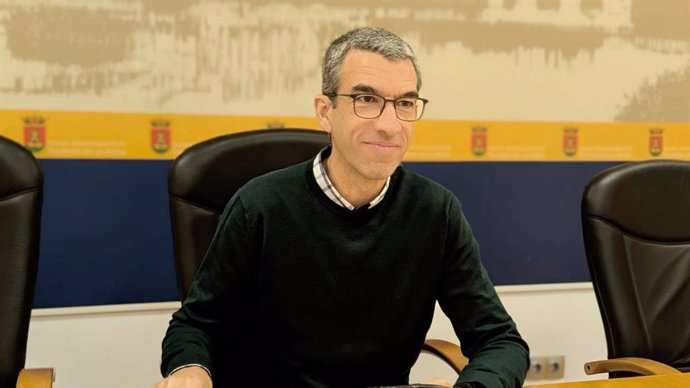 El portavoz del Grupo Municipal Socialista, Luis Enrique Hidalgo.