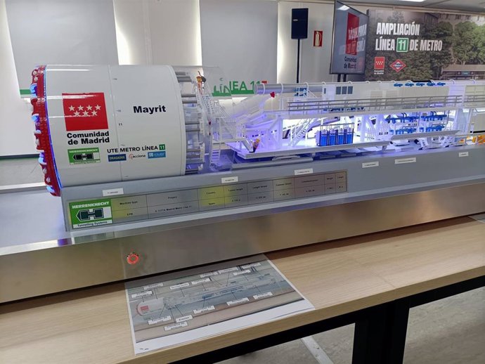 Maqueta de Mayrit, la tuneladora que ejecutará el túnel entre Conde de Casal y Plaza Elíptica de la L11 de Metro