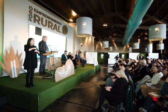 El presidente de la Xunta, Alfonso Rueda, en la inauguración del I Foro de Emprendimiento Rural en Allariz con más de 300 participantes