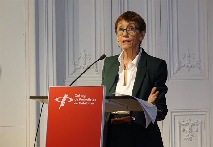 La presidenta de la Coordinadora Catalana de Fundaciones, Eugènia Bieto, durante el acto de presentación del monográfico.