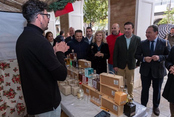 Apertura de la Muestra de Dulces y Vinos en Huelva.