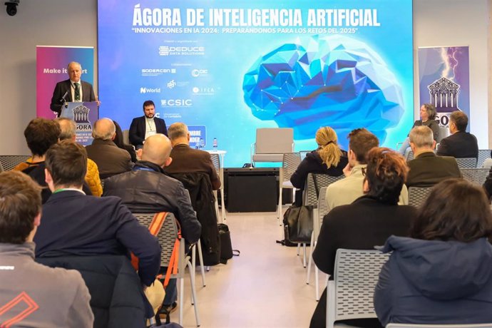 El consejero de Innovación, Eduardo Arasti, participa en el ‘Encuentro Ágora de Inteligencia Artificial’