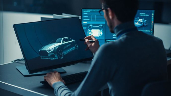 Profesionales peritando con imágenes del vehículo en 3D  