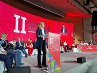 Alegría afirma que la única estrategia política de la derecha en España se basa en "insidias, bulos e ira"