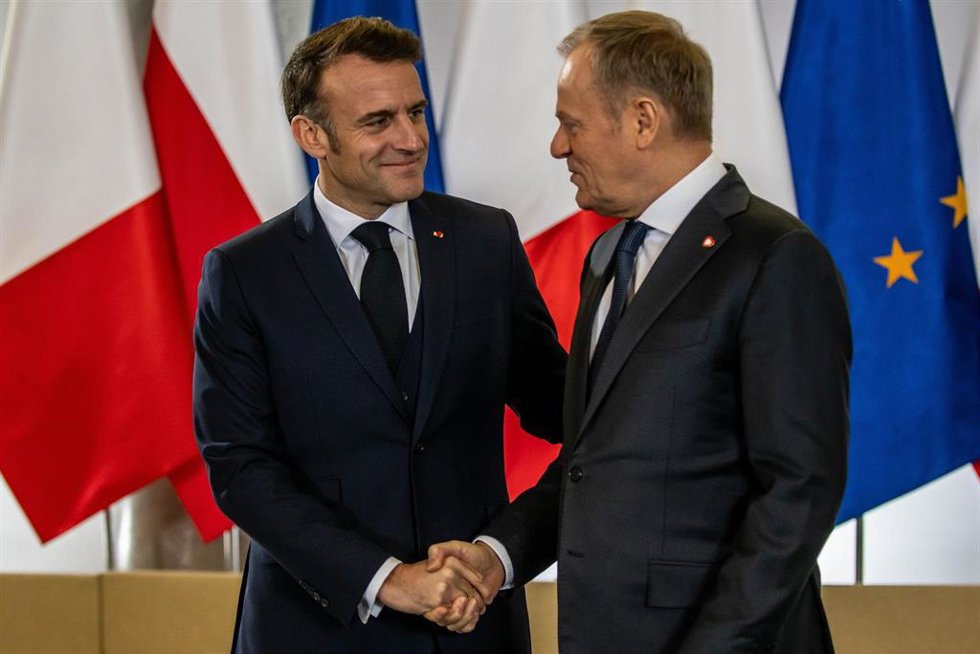 El primer ministro de Polonia, Donald Tusk, recibe en Varsovia al presidente de Francia, Donald Tusk