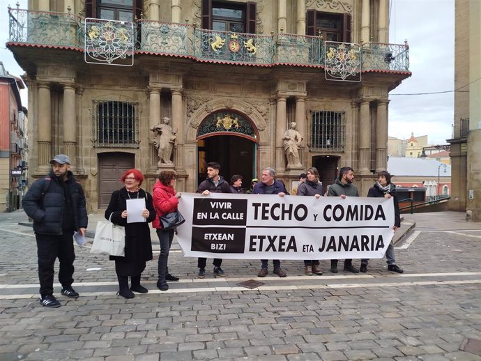 Colectivos sociales piden que el albergue Jesús y María siga abierto "mientras se trabaja en alternativas permanentes"