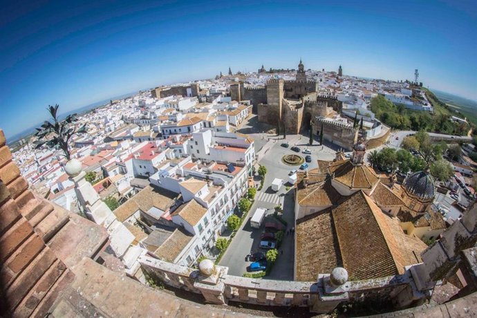 Archivo - Vista aérea de Carmona.