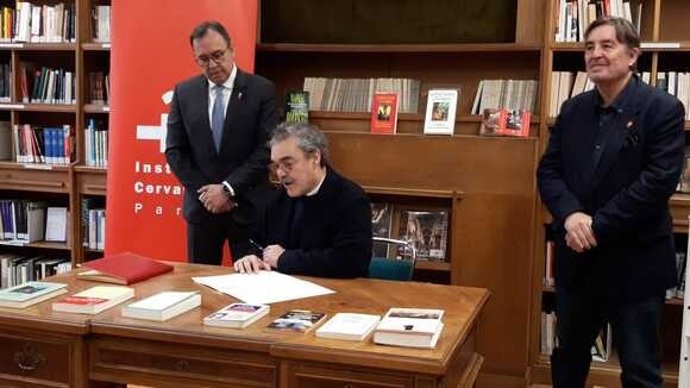 El Instituto Cervantes de París recibe más de 300 ejemplares de la biblioteca personal de Gabriel García Márquez