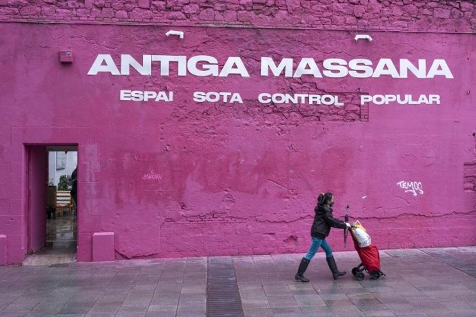 Façana de l'edifici de l'Antiga Massana