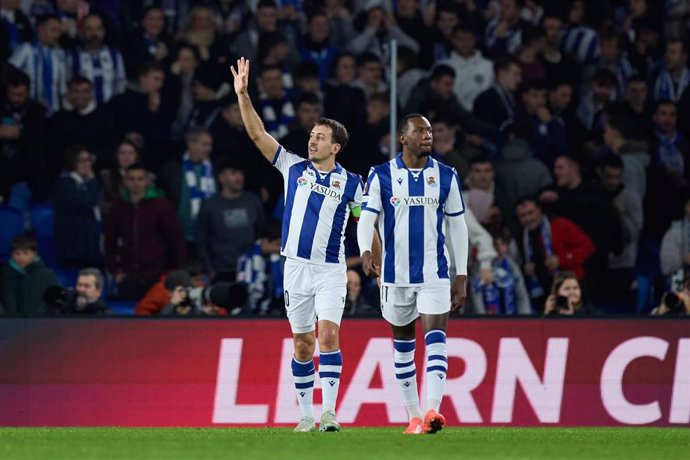 Mikel Oyarzabal of Real Sociedad celebrates after scoring goal during the Europa League match between Real Sociedad and Dynamo Kyiv at Reale Arena on December 12, 2024, in San Sebastian, Spain.