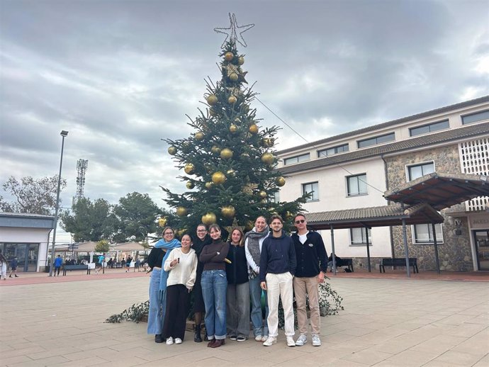 Un grupo de estudiantes internacionales antes de marchar a sus hogares