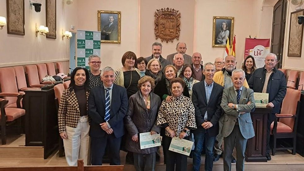 Representantes de la cuarta edición del taller 'Mayores con Wifi'.