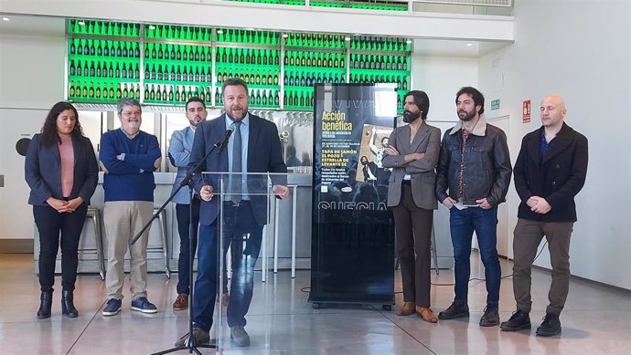 Presentación de la acción solidaria que llevarán a cabo Estrella de Levante, El Pozo y Viva Suecia, con el apoyo del ICA y el Ayuntamiento de Murcia