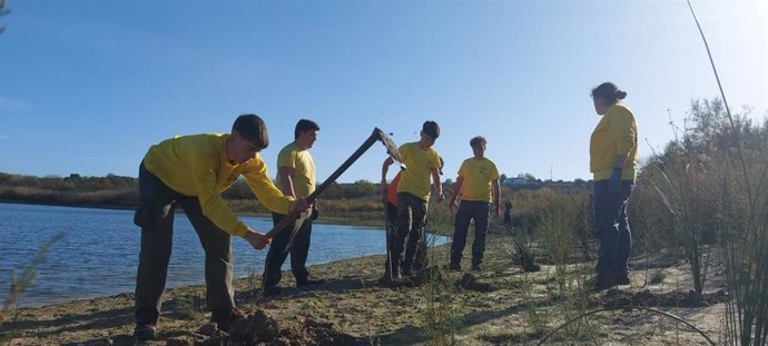 La Junta celebra los 40 años de protección de las Lagunas del Sur de Córdoba con jornadas de voluntariado ambiental.