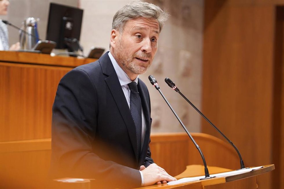 Archivo - El portavoz del grupo parlamentario de CHA de las Cortes de Aragón, José Luis Soro.