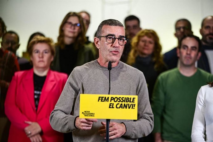 El candidato de 'Nova Esquerra Nacional' a presidir ERC, Xavier Gods, en rueda de prensa.