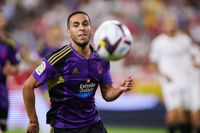 Archivo - Anuar Mohamed of Real Valladolid in action during the spanish league, La Liga Santander, football match played between Sevilla FC and Real Valladolid at Ramon Sanchez Pizjuan stadium on August 19, 2022, in Sevilla, Spain.