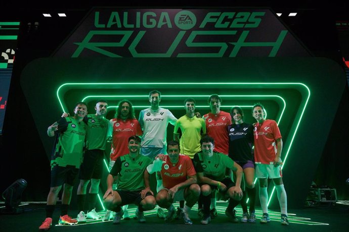 El equipo de leyendas vence al de 'streamers' en el torneo LaLiga EA Sports X FC 25 Rush