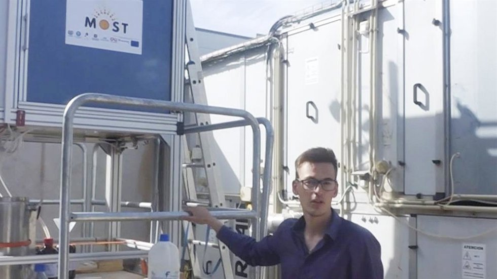 Archivo - En marcha el primer dispositivo híbrido MOST de almacenamiento de energía solar en moléculas orgánicas