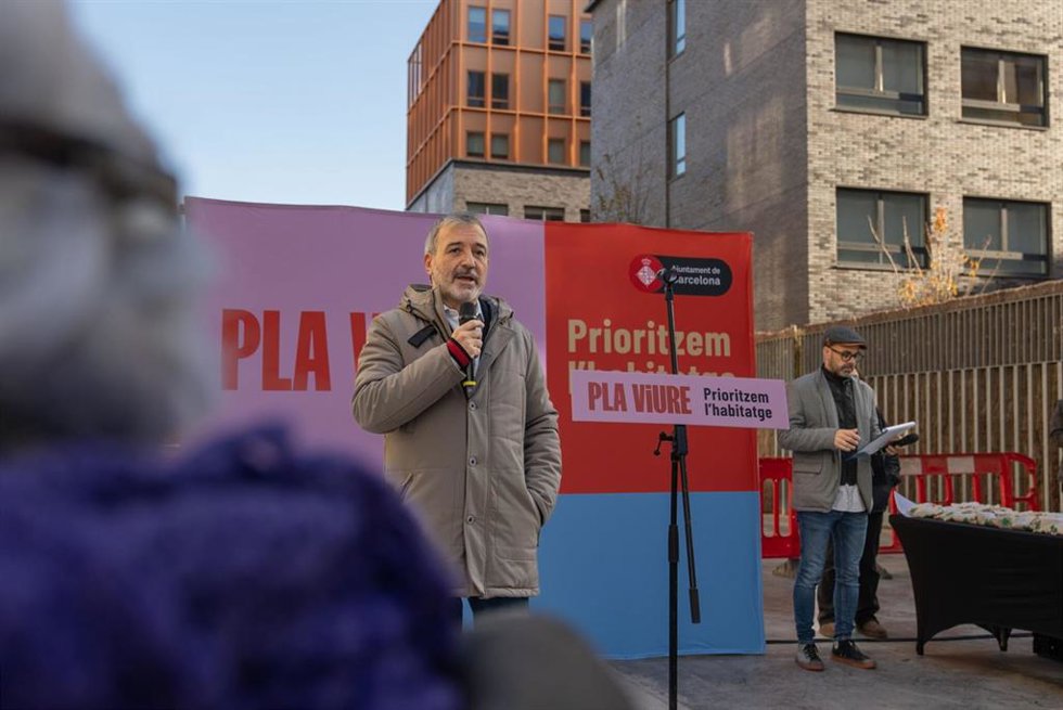 Barcelona entrega 60 viviendas públicas para personas mayores en Provenals de Poblenou