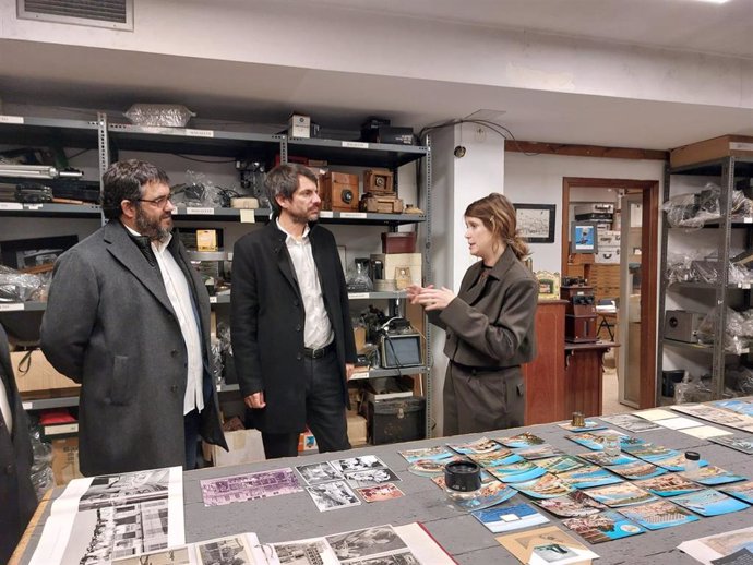 El ministro de Cultura, Ernest Urtasun, visita Casa Planas