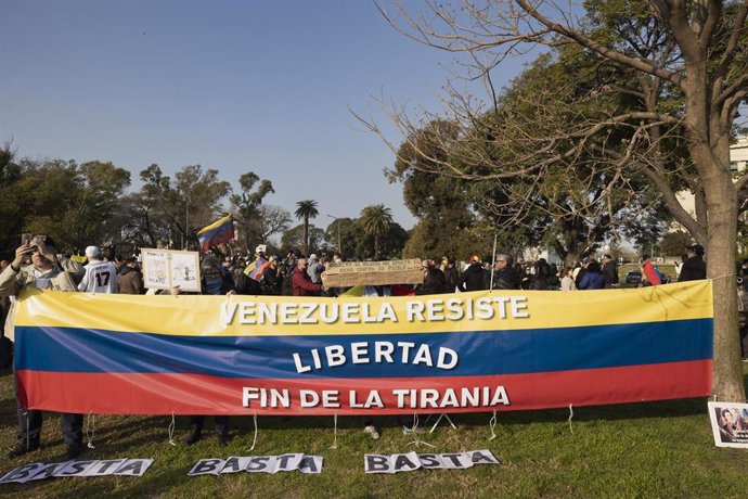 Archivo - Protestas de la oposición venezolana en Buenos Aires 