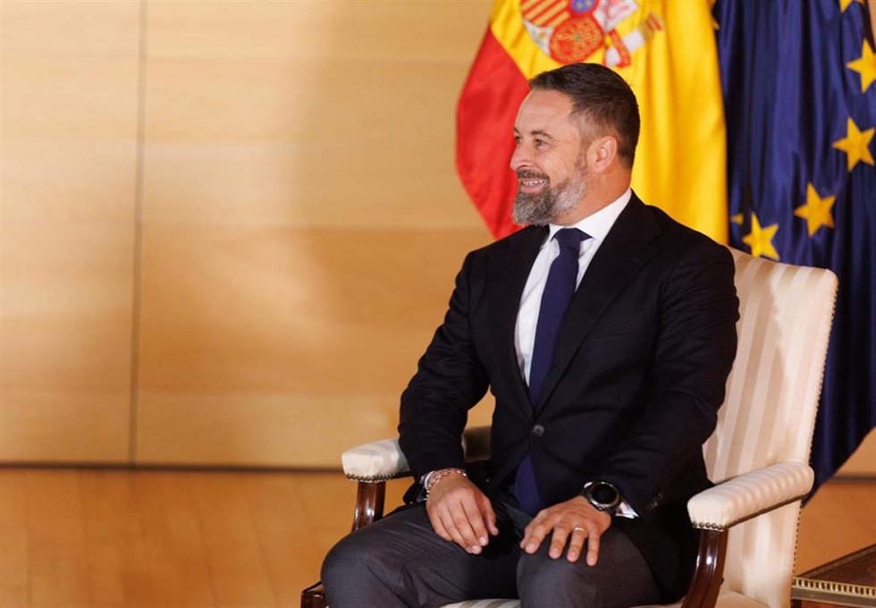 Archivo - El líder de VOX, Santiago Abascal, durante una reunión con el líder del PP, en el Congreso de los Diputados, a 5 de septiembre de 2023, en Madrid (España). El líder del Partido Popular, Alberto Núñez Feijóo, mantiene hoy una reunión en el Cong