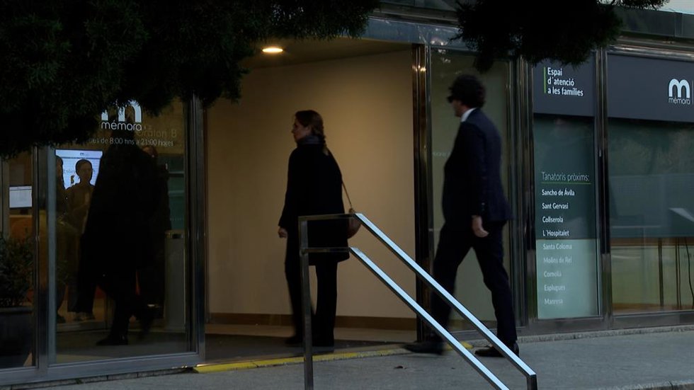 Inigo Onieva acude a despedirse de Isak Andic en el tanatorio de Les Corts (Barc