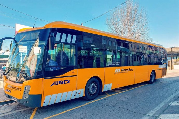 La Generalitat pone en marcha cinco líneas de metrobús para dar servicio a l'Horta Sud