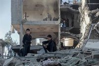 Un bombardeo israelí en Nuseirat mata a un periodista de Al Yazira y a cinco trabajadores sanitarios