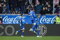 El Athletic no puede con el Alavés pero ni Villarreal ni Real lo aprovechan