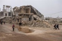 Mueren seis personas, incluidos tres niños, por la explosión de una mina terrestre en Hama (Siria)