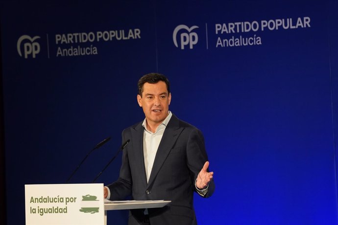 Archivo - El presidente del PP de Andalucía, Juanma Moreno, preside la reunión de la Junta Directiva Autonómica del partido, a 24 de octubre de 2024, en Málaga (Andalucía, España). (Foto de archivo).