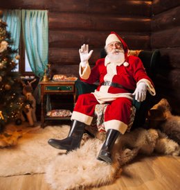 Miramar presenta su mágico Poblado Encantado de Navidad y da la bienvenida a los Reyes Magos.