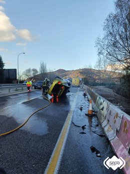 Accidente ocurrido en la A6 con dos heridos. 