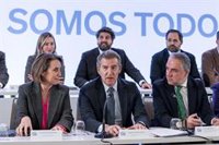 Feijóo acusa a Sánchez de "señalar" a jueces para anticipar su defensa y rescatar a Franco para tapar la corrupción