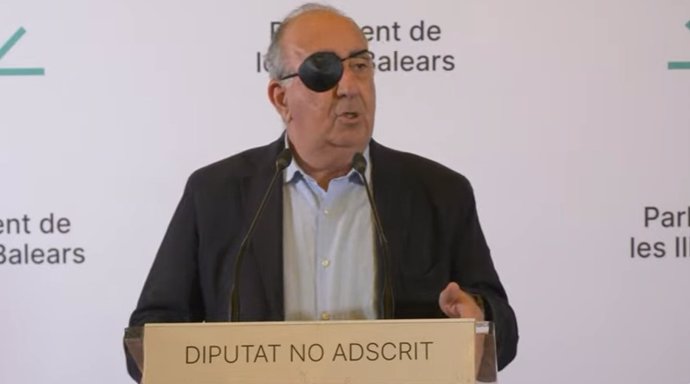 El diputado no adscrito Agustín Buades en rueda de prensa