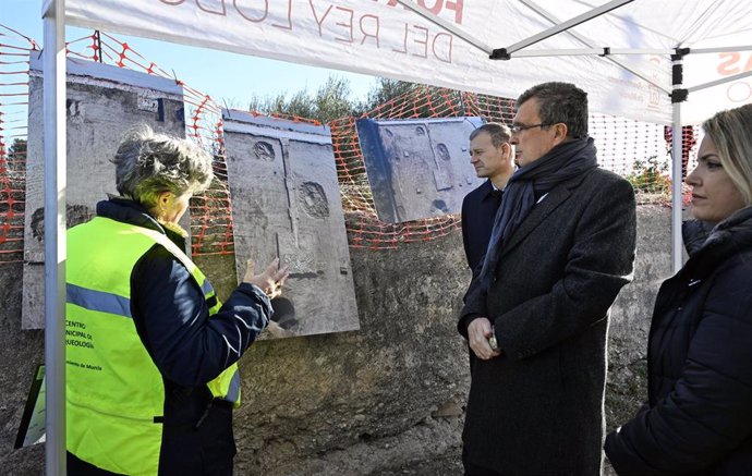 El alcalde, José Ballesta, acompañado del concejal de Pedanías y Vertebración Territorial, Marco Antonio Fernández, visita la zona