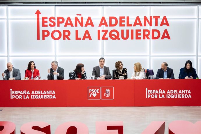 El presidente del Gobierno y secretario general del PSOE, Pedro Sánchez, preside la reunión de la Ejecutiva Federal.