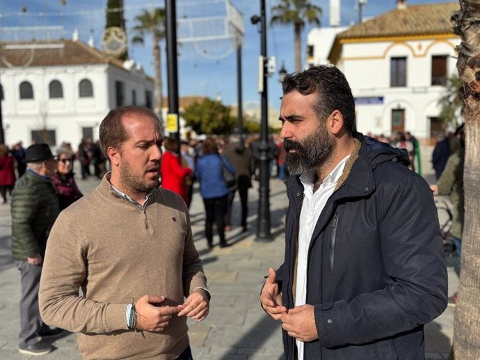 Mayoral (dcha.) y Muñoz en Palma del Río.