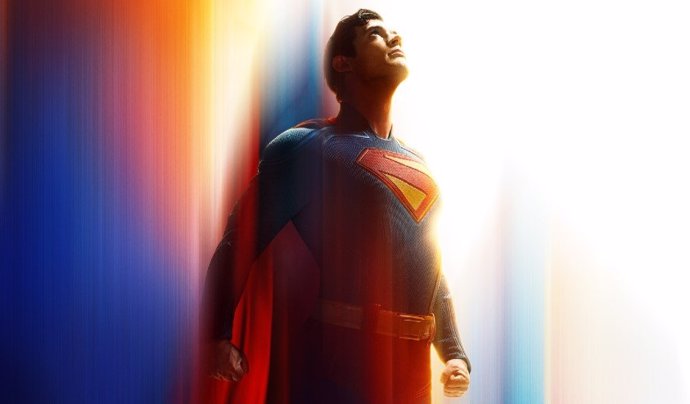 VÍDEO: Superman alza el vuelo y muestra la Fortaleza de la Soledad en su nuevo póster y teaser tráiler