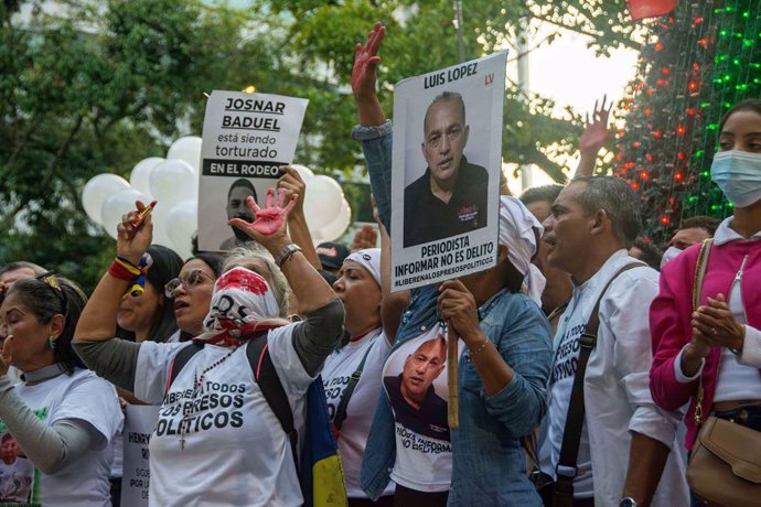 December 1, 2024, Caracas, Miranda, Venezuela: Family, friends and members of civil society held a vigil for political prisoners in Venezuela on December 1, 2024, in a square in Caracas.