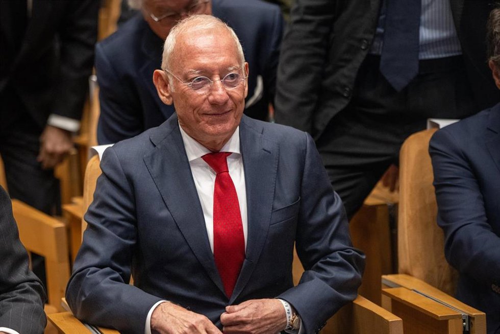 Archivo - El presidente y fundador de Mango, Isak Andic, durante el acto de entrega del VIII Premio Reino de España a la Trayectoria Empresarial (Iese), en el IESE Business School Barcelona Campus Norte, a 18 de marzo de 2024, en Barcelona, Catalunya (E