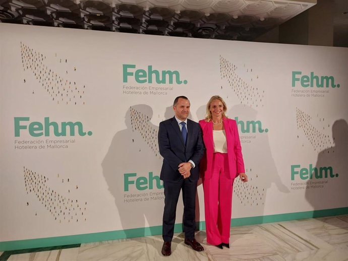 Javier Vich asume la presidencia de la FEHM en sustitución de Maria Frontera