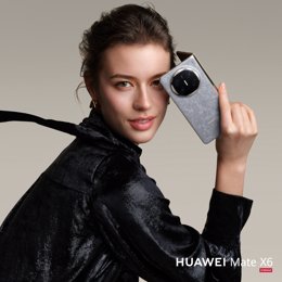 HUAWEI Mate X6 (Prnewsfoto/HUAWEI)