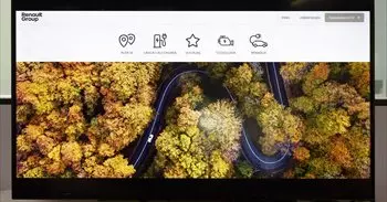 Renault lanza la herramienta 'EVA' con IA para ayudar a sus concesionarios en la venta de eléctricos