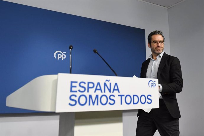 Archivo - El vicesecretario de Cultura y portavoz del PP, Borja Sémper, llega a una rueda de prensa posterior al Comité de Dirección del PP, en la sede de Génova, a 11 de noviembre de 2024, en Madrid (España). Durante la rueda de prensa, Sémper, ha hablad